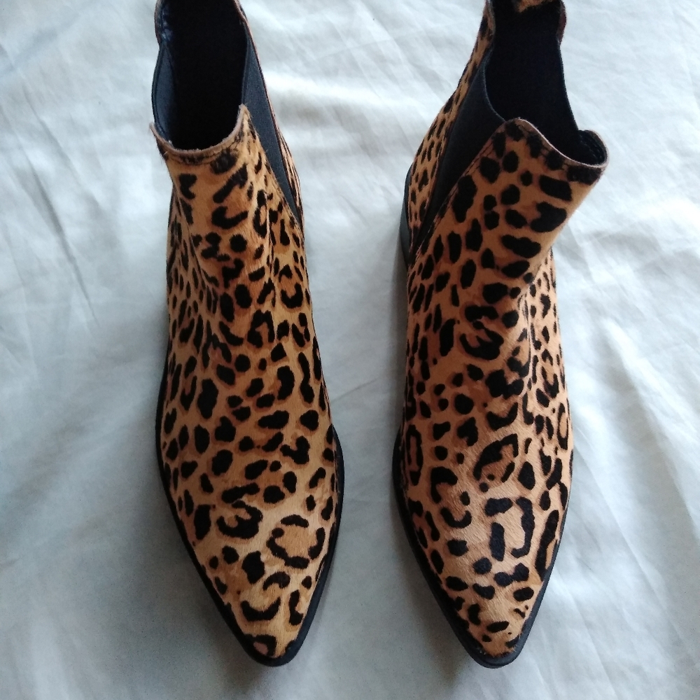 Steve Madden animal print booties , size 7